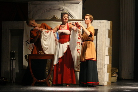 1751478-verejna-generalka-muzikalu-kleopatra